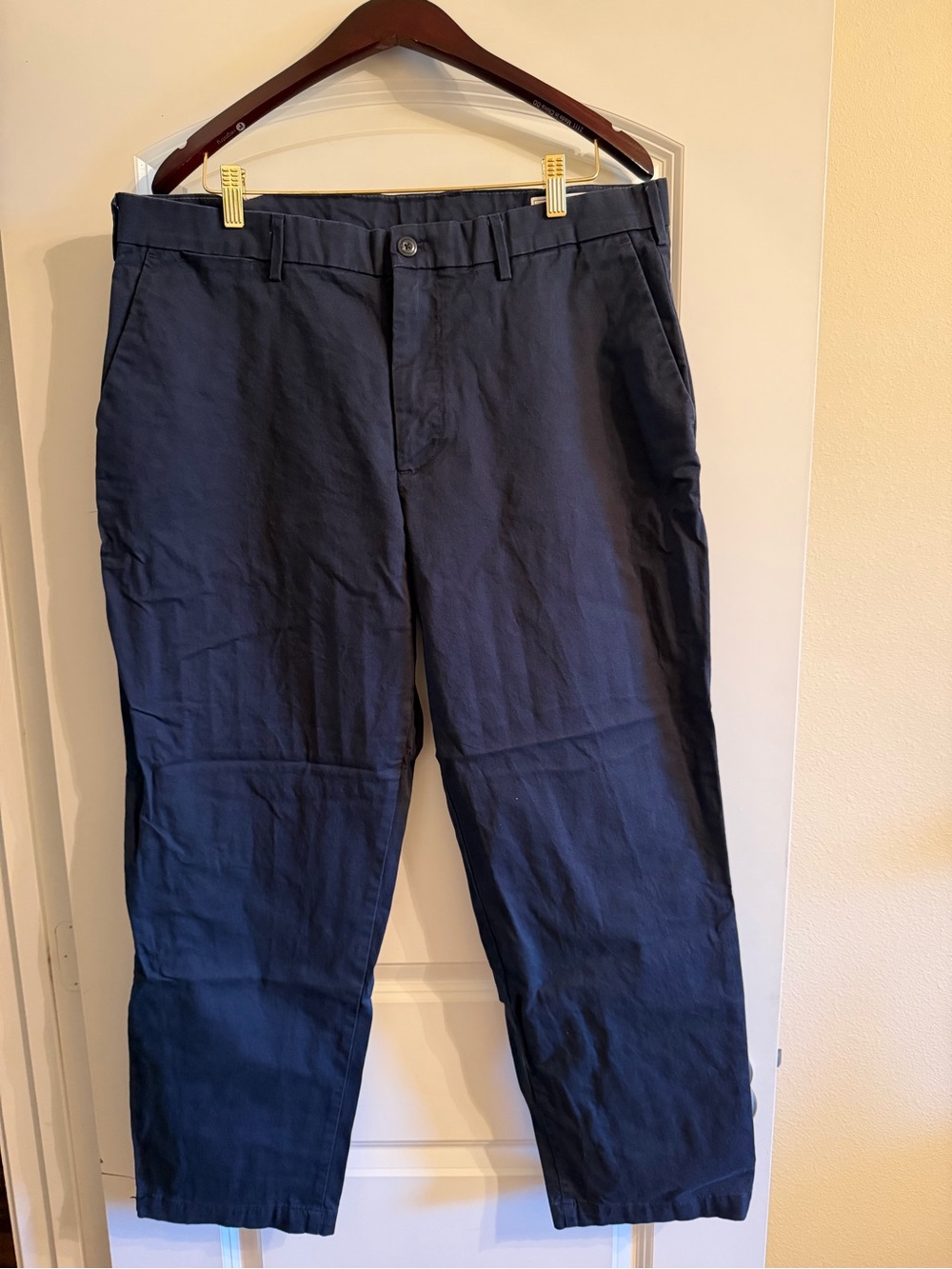 GAP Men's Dark Navy Straight Chino Pants